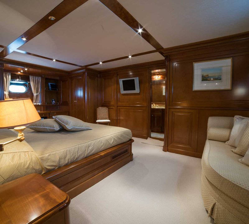 Double Cabin