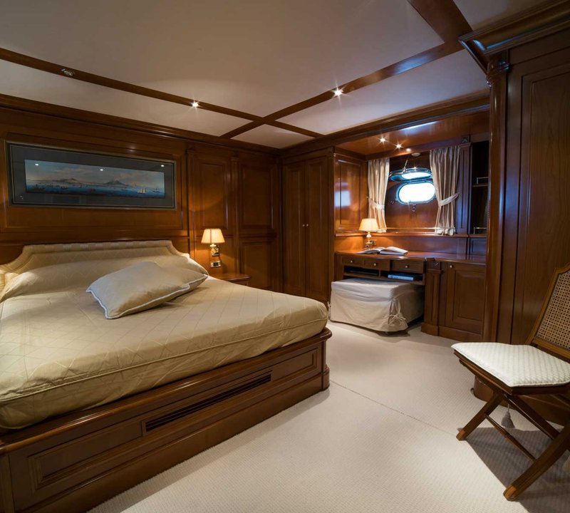 Double Cabin