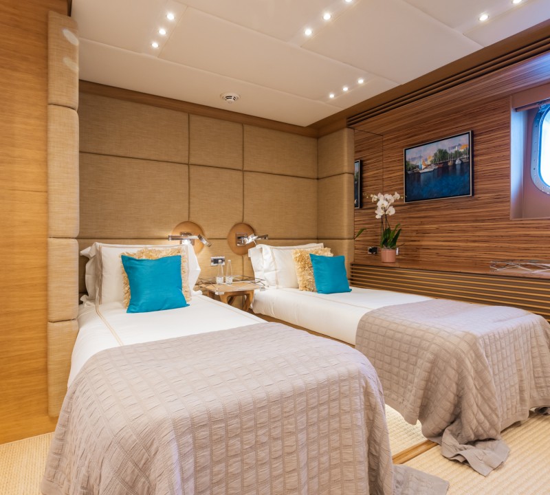 Twin Cabin