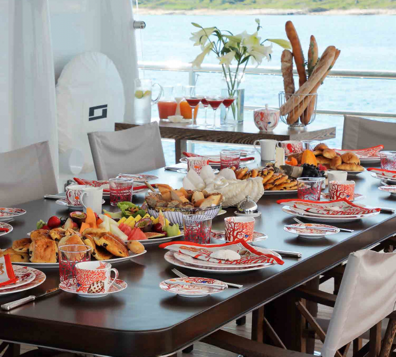 Alfresco Dining Set Up