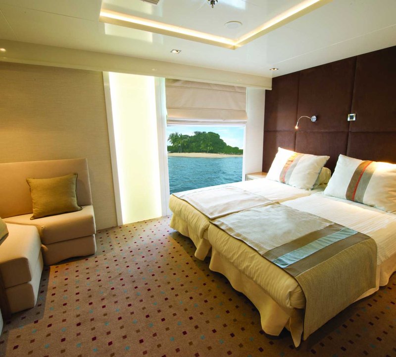 Double-cabin