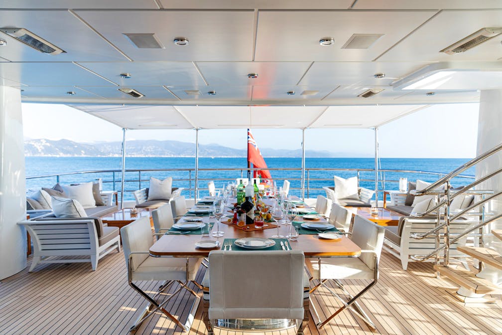 Alfresco Dining Set Up