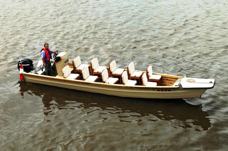 MV AQUA Skiff