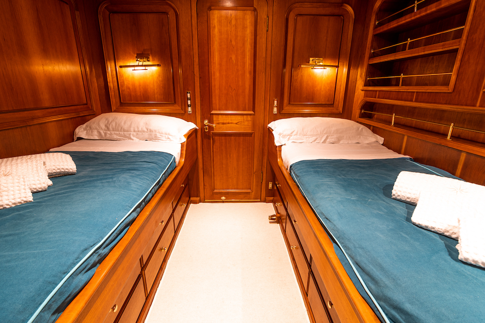 Twin Cabin