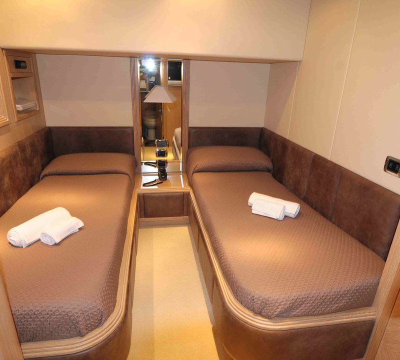 MY AMIR III - Twin cabin