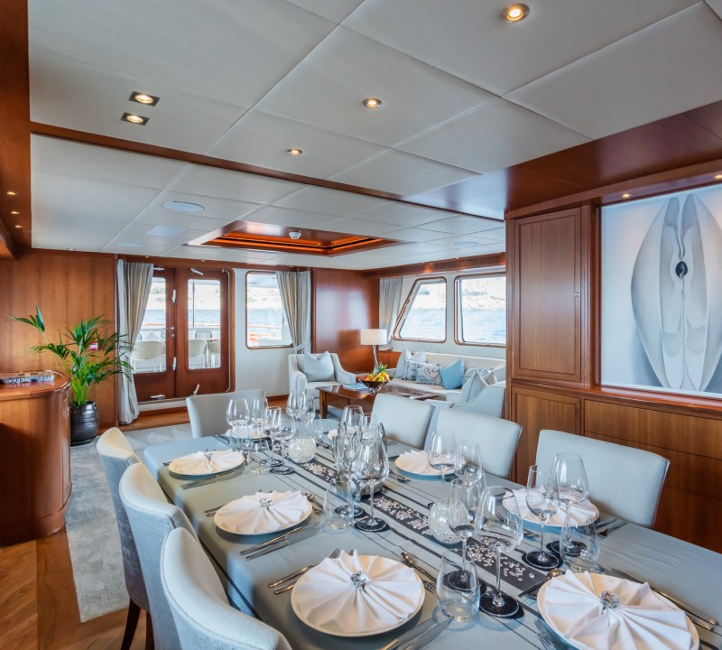 Elegant Dining