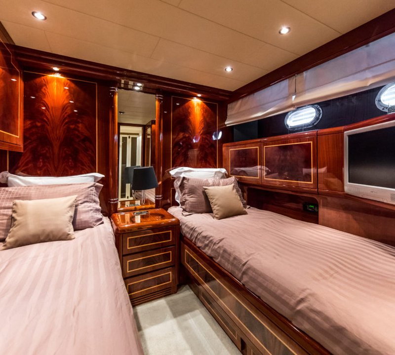 Twin Cabin