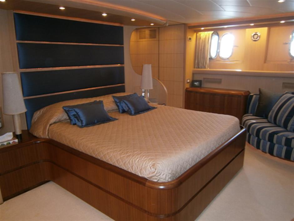 Double Cabin
