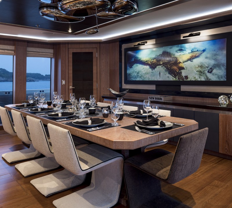 Main Salon Dining
