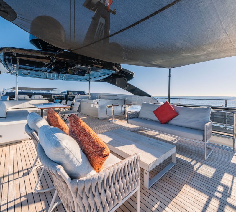 Sundeck Seating