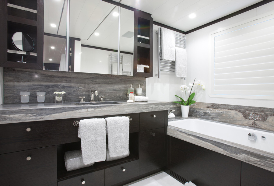 MY MIRAGE - Master ensuite