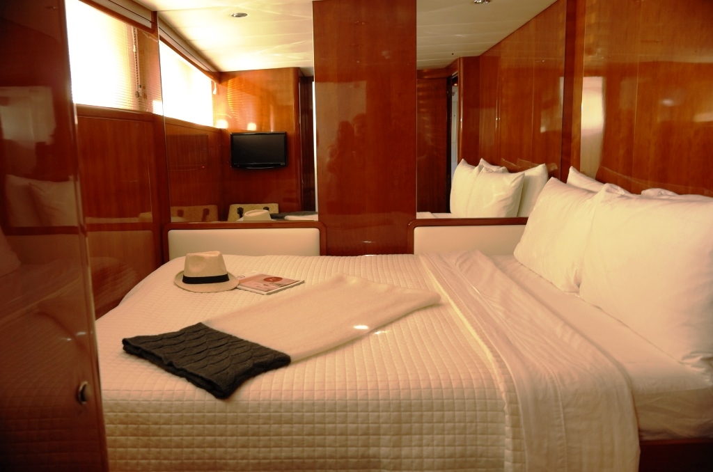 MY MOONRAKER - Guest double cabin