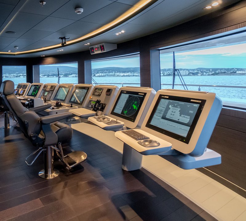 Helm Station