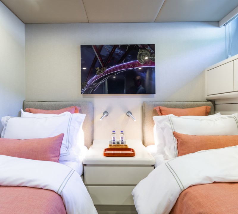 Twin Cabin