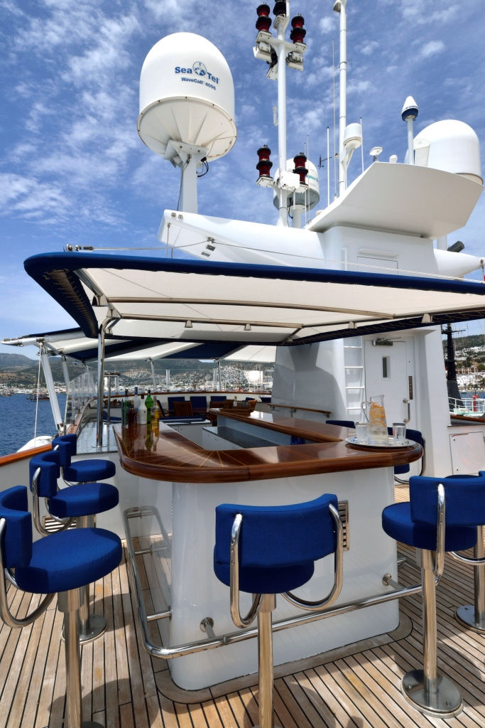 Sundeck Bar