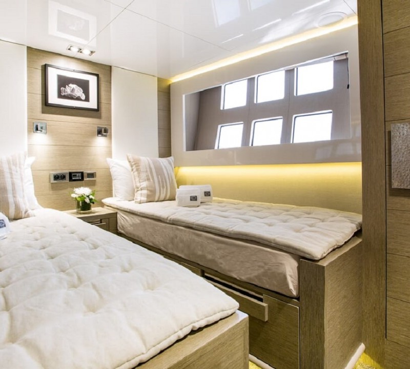 Twin cabin