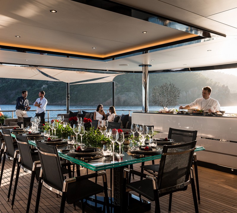Aft deck dining