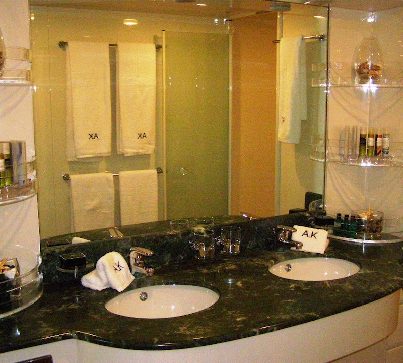 ENSUITE