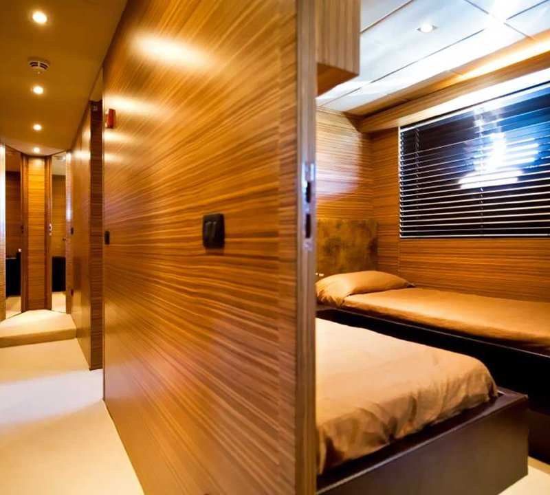 Twin-cabin
