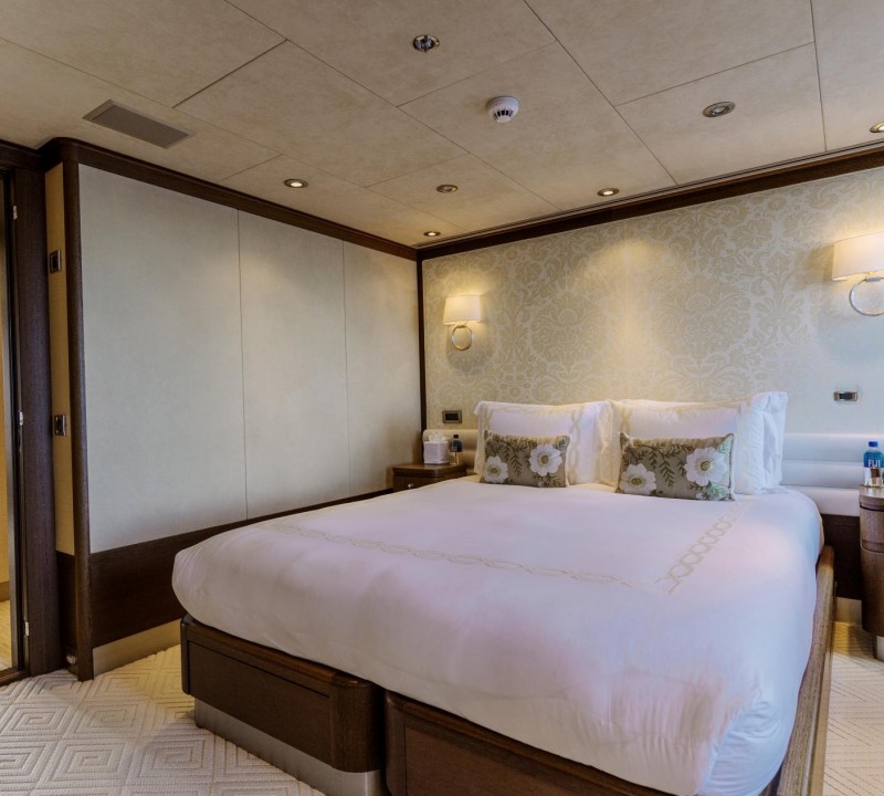 Double Guest Cabin
