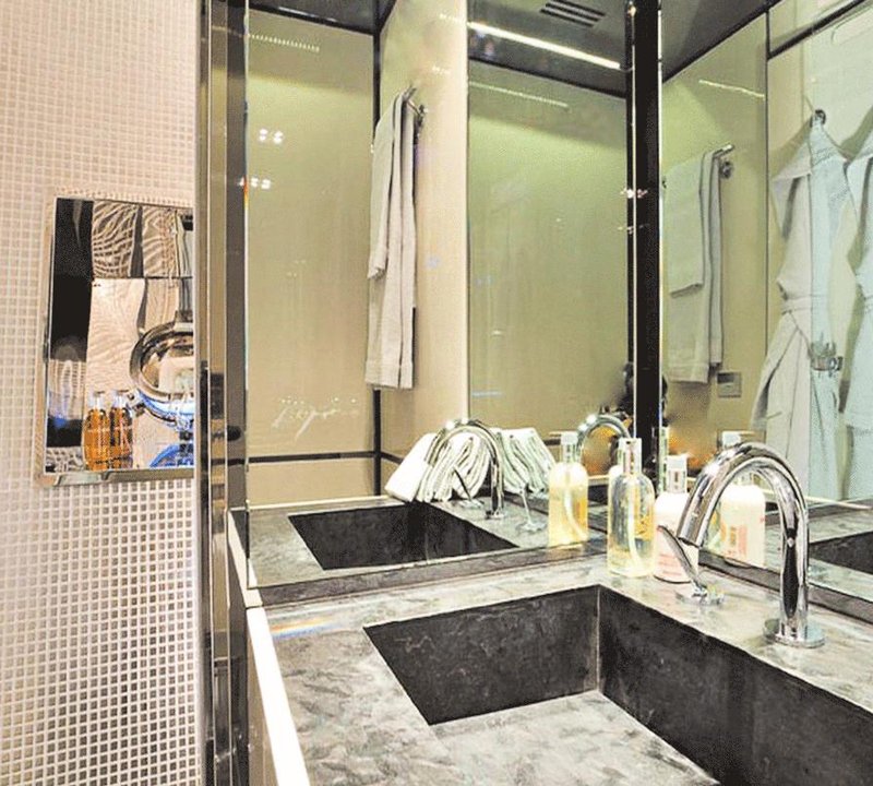 Ensuite