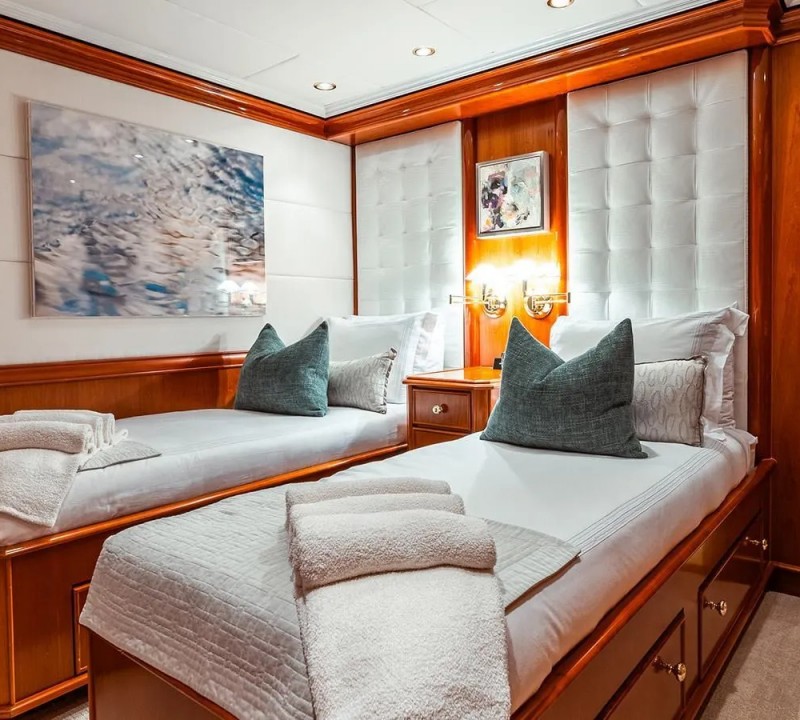 Twin Cabin