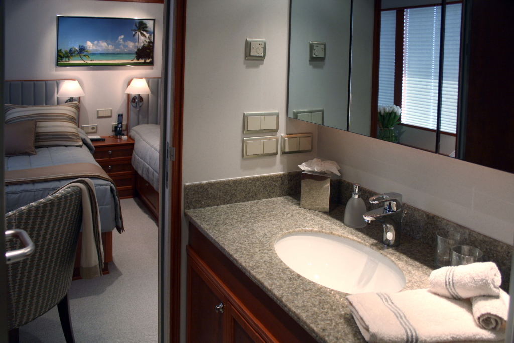 Guest Cabin