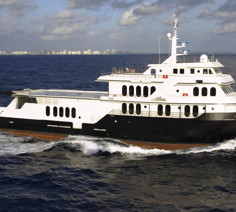 MYSTERY SHADOW Yacht