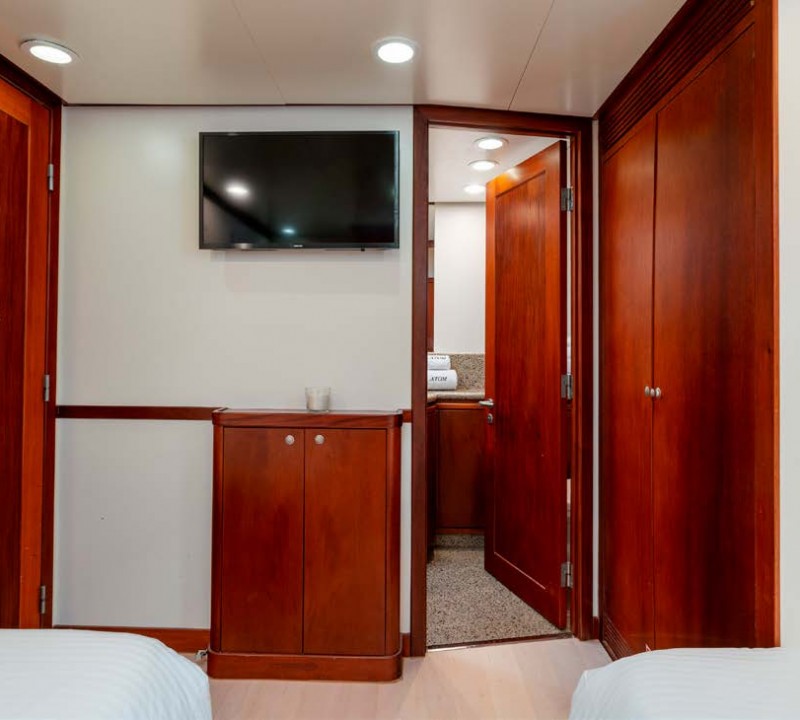Twin Guest Cabin