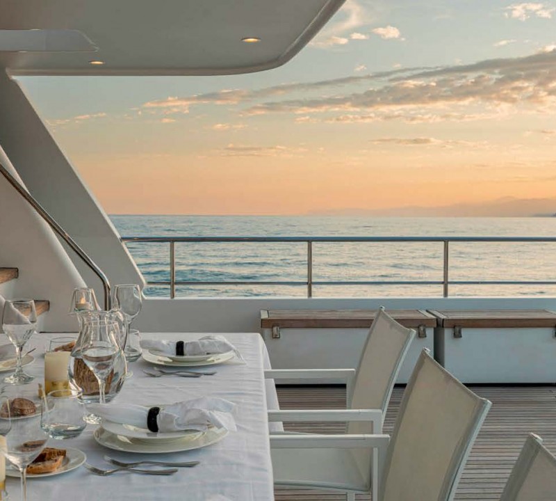 Al Fresco Dining Set Up