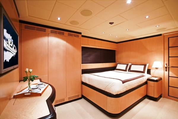 Mangusta 108 FOUR FRIENDS -  Double Cabin