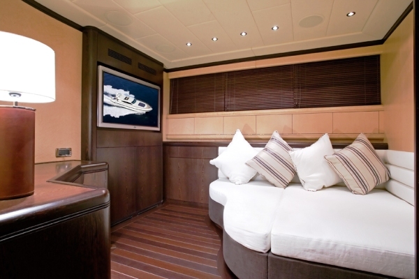 Mangusta 108 FOUR FRIENDS -  Master Cabin View 2