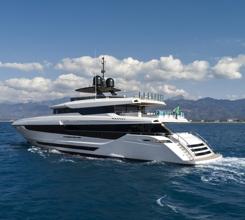 Mangusta Oceano 43