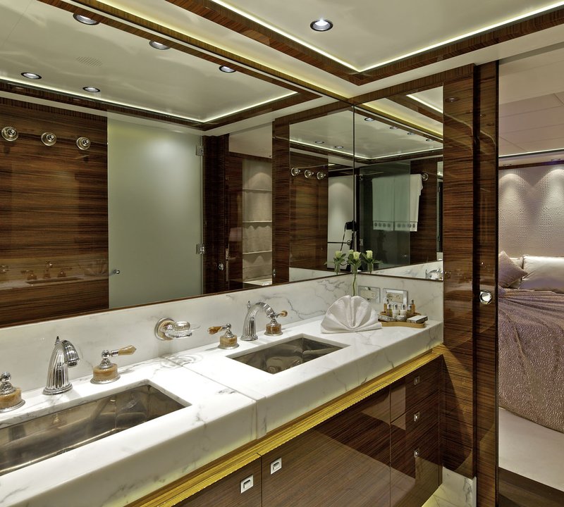 Master Suite Bathroom