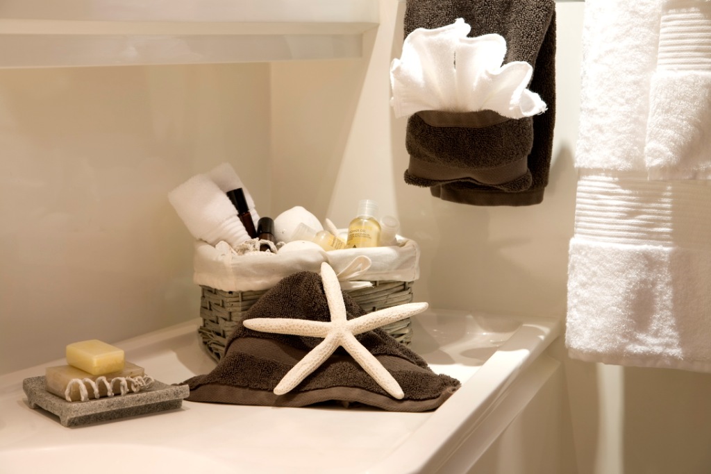 Mirabella III -  Ensuite detail