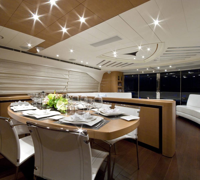 Mistral 55 - Interior