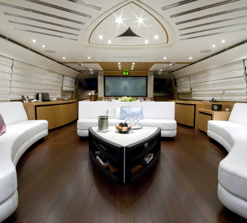Mistral 55 - Interior
