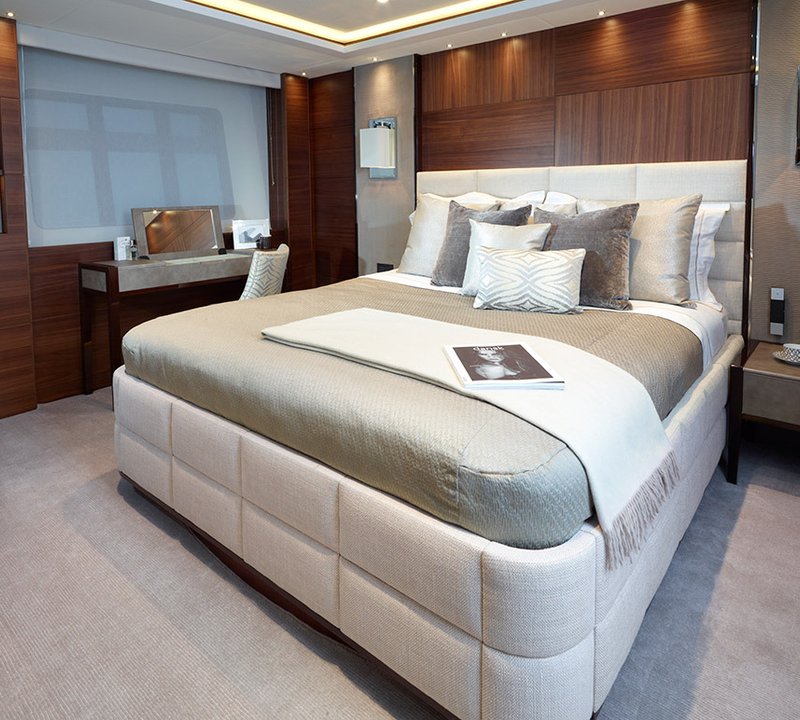 Motor Yacht IMPERIAL PRINCESS BEATRICE By Sunseeker - Guest Cabin
