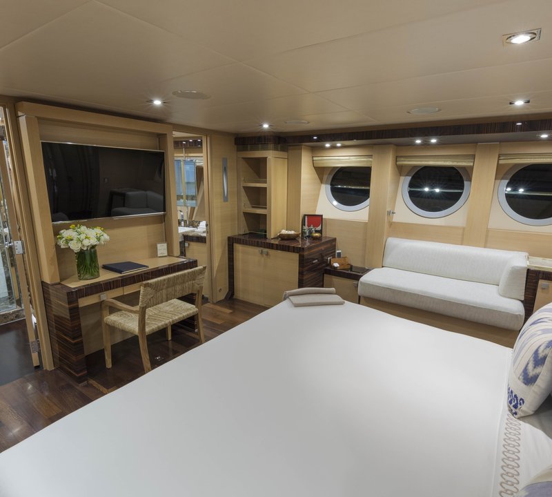 Motor yacht BW - Master with seating