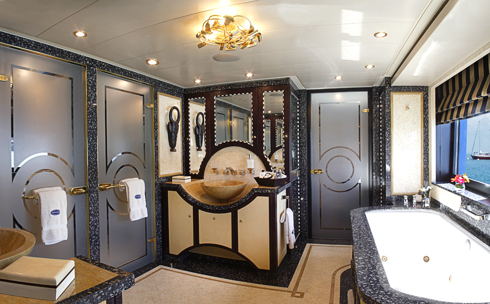 Motor yacht DENIKI - Master Cabin ensuite