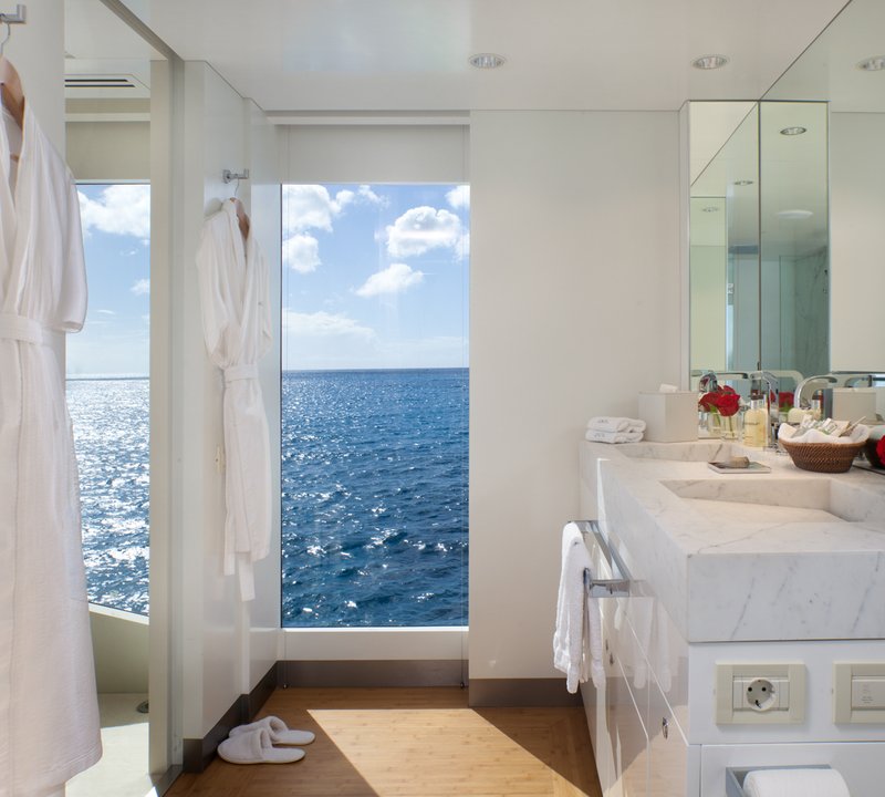 Motor yacht IDOL- VIP Ensuite