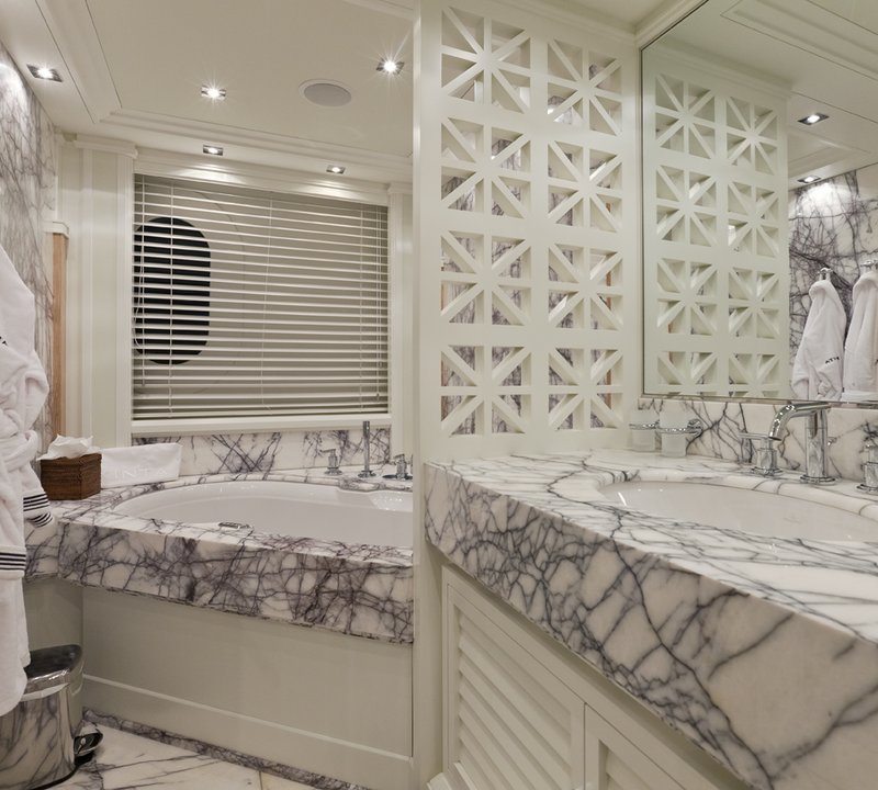Motor yacht KINTA -   VIP Cabin Ensuite