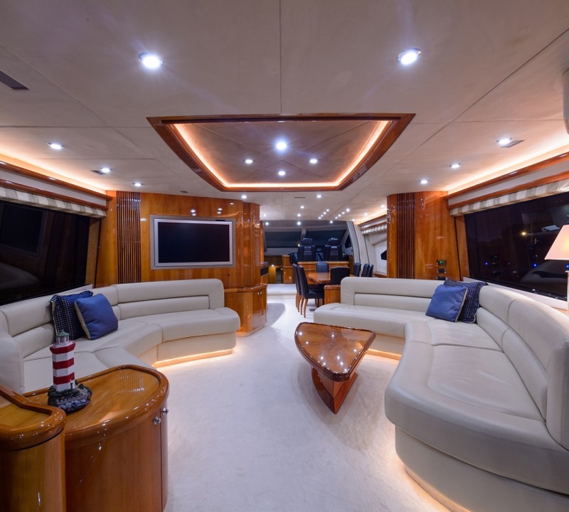 Motor yacht LADY DORIS - 004