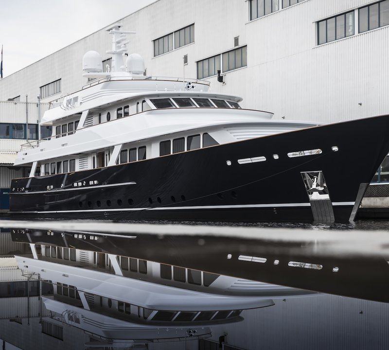 Motor Yacht Project 697