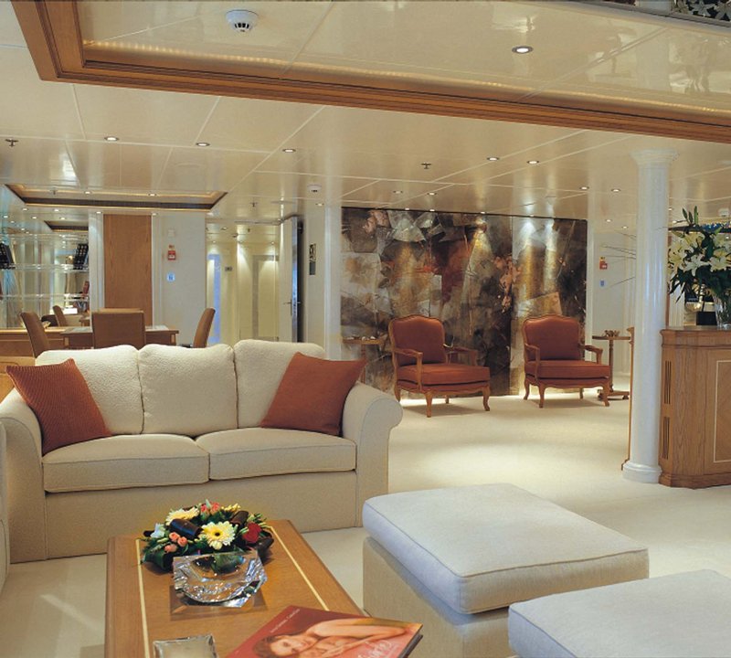 Motor yacht RM ELEGANT - MAIN SALOON
