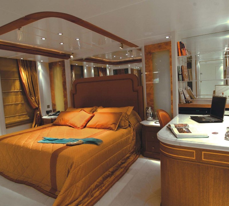 Motor yacht RM ELEGANT - VIP RUBI CABIN1