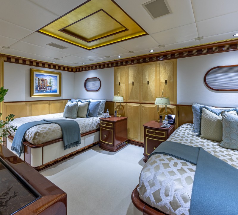 Twin Cabin