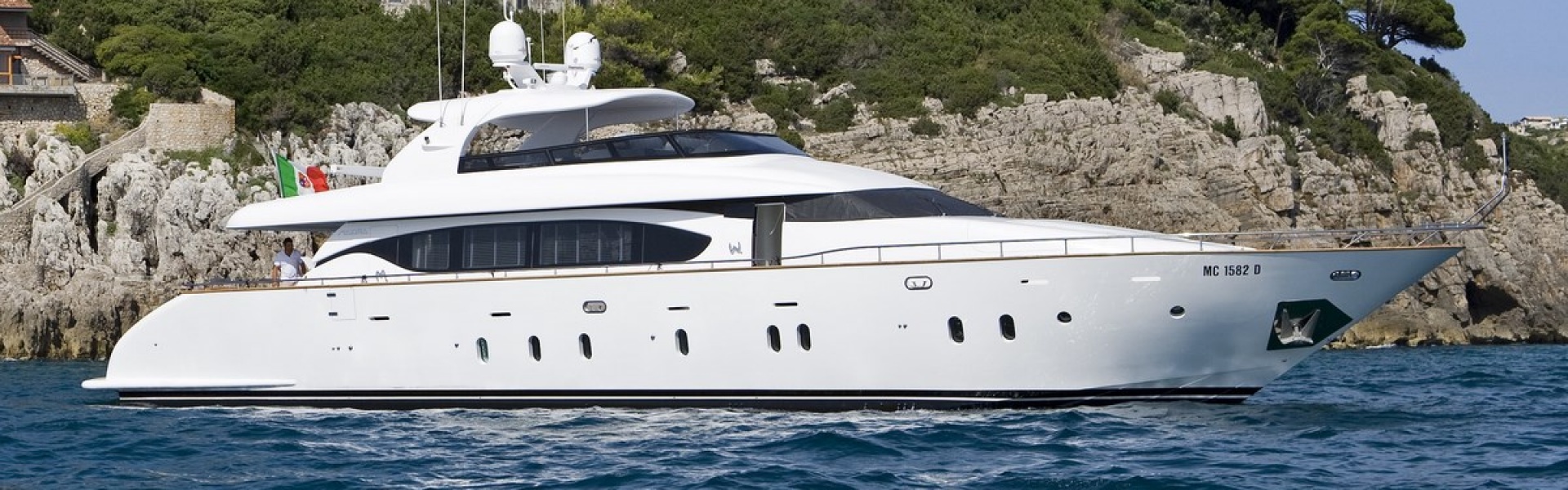 NIKCA Yacht