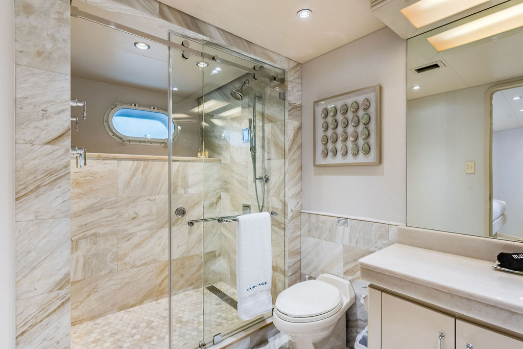Twin Bathroom