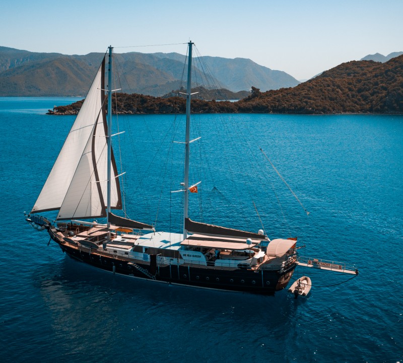 Nevra Queen Yacht
